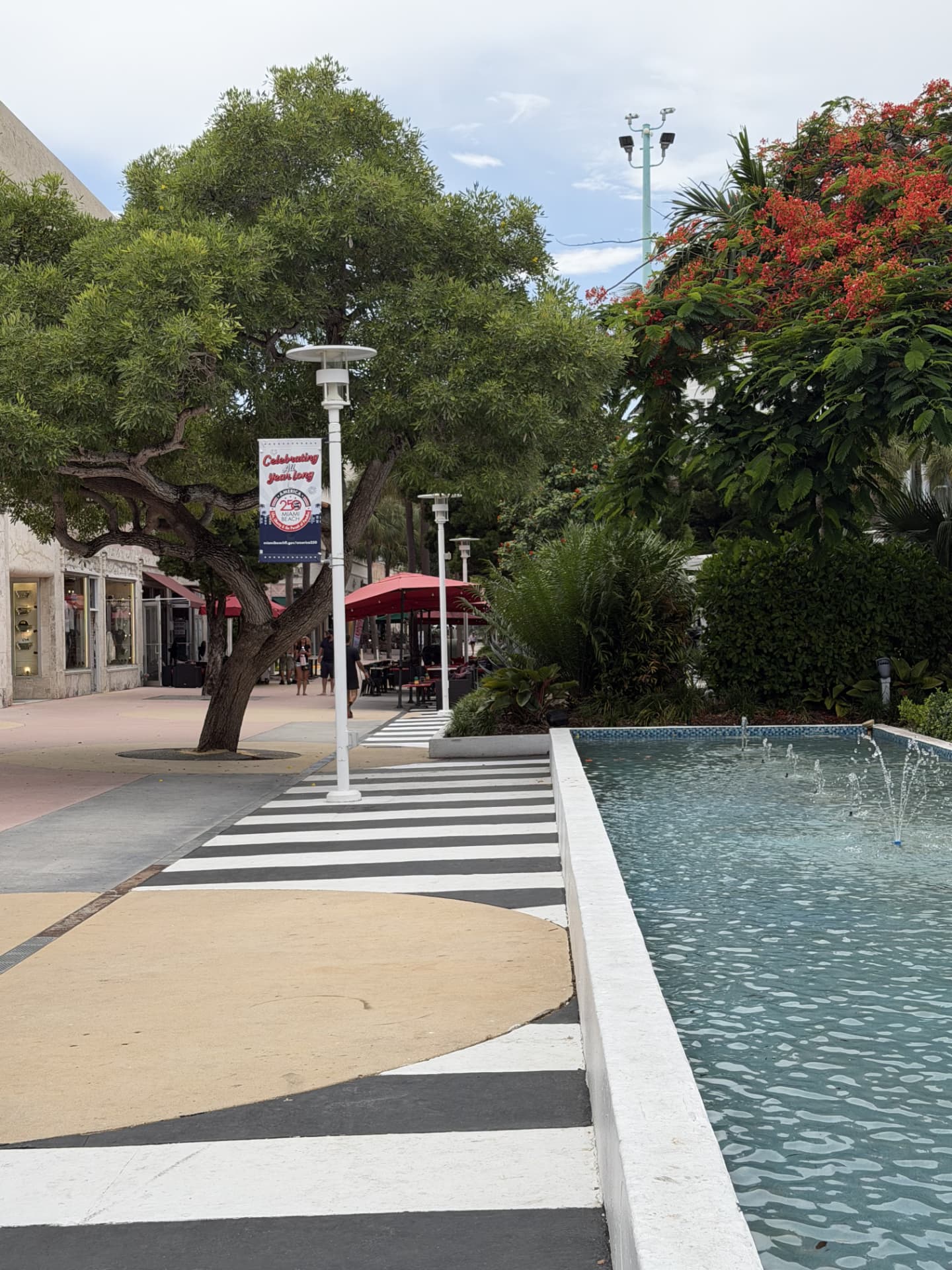 Lincoln Road landscaping, fountain and pedestrian promenade in Miami Beach